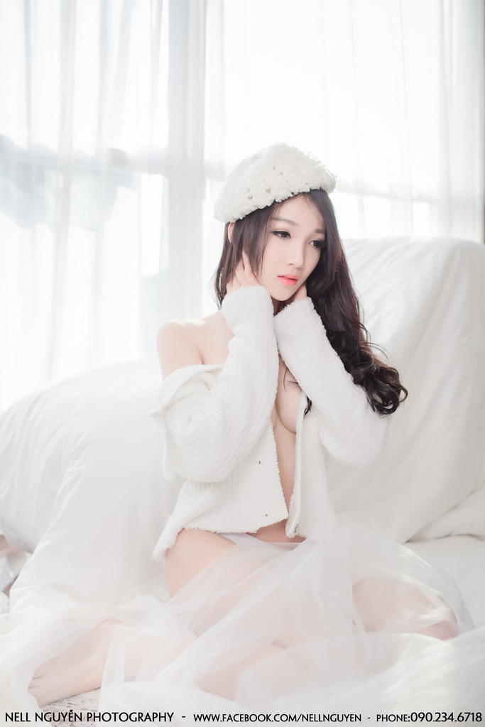 翘着臀部的娇妻哀羞呻吟